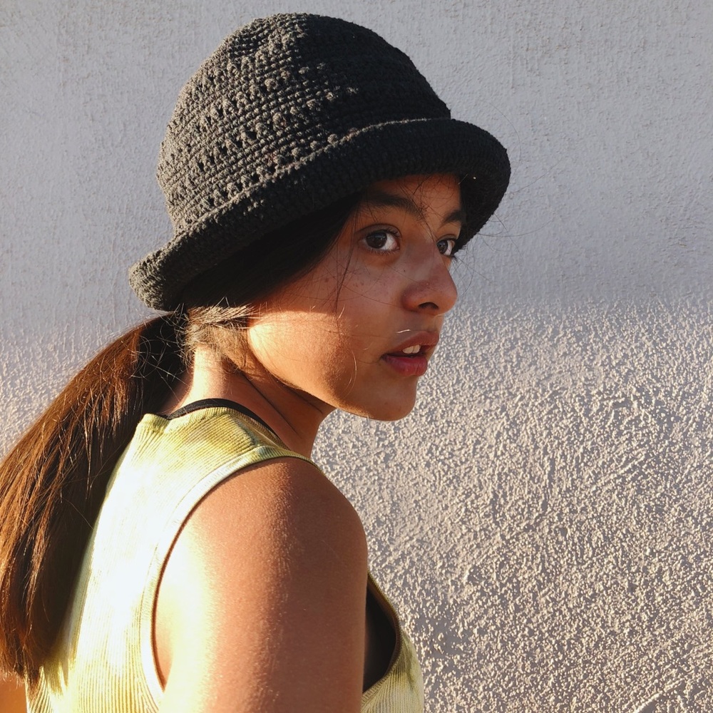 Vintage black woven bucket hat